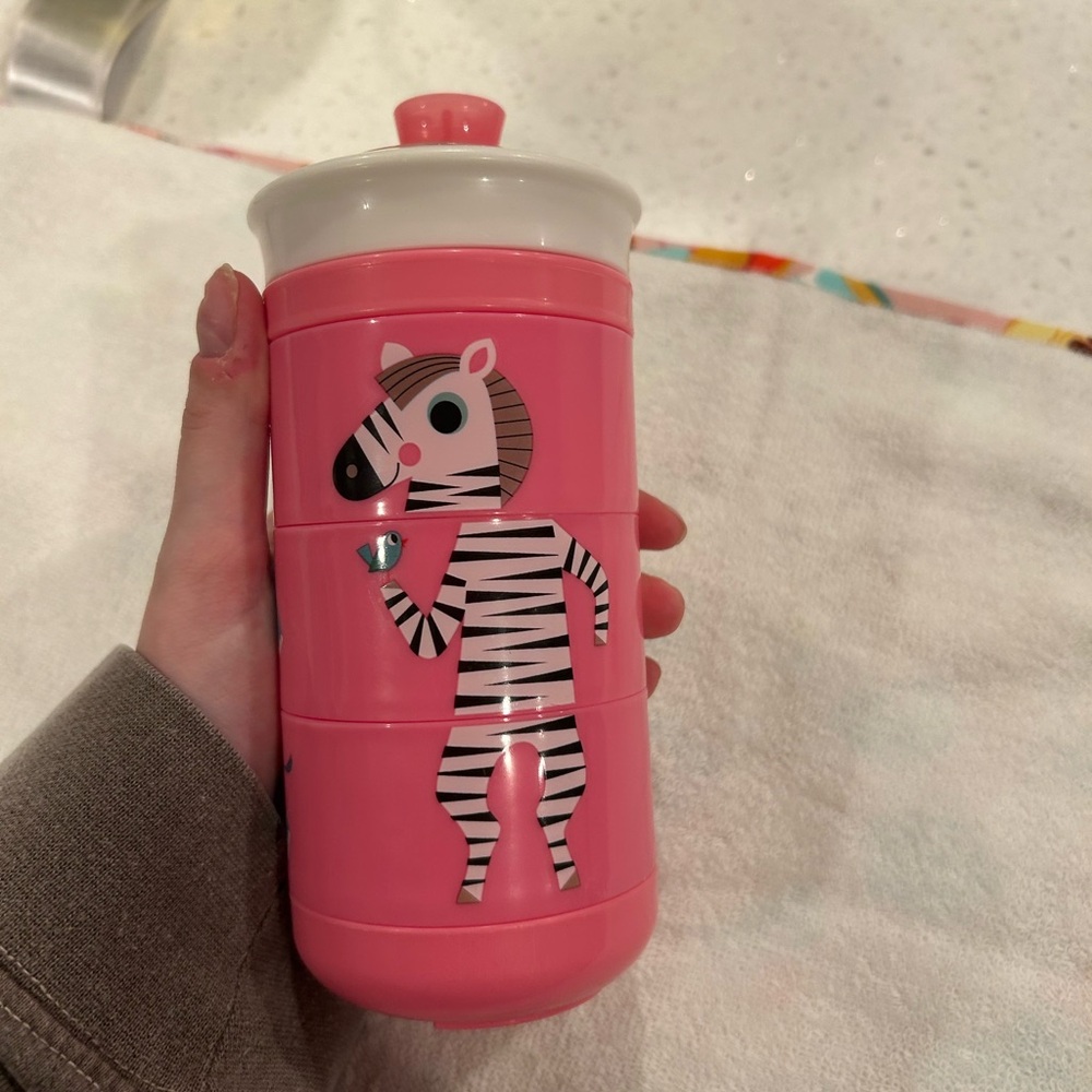 MUNCHKIN TWISTY MIX & MATCH ANIMAL SIPPY CUP - Picture 4 of 6